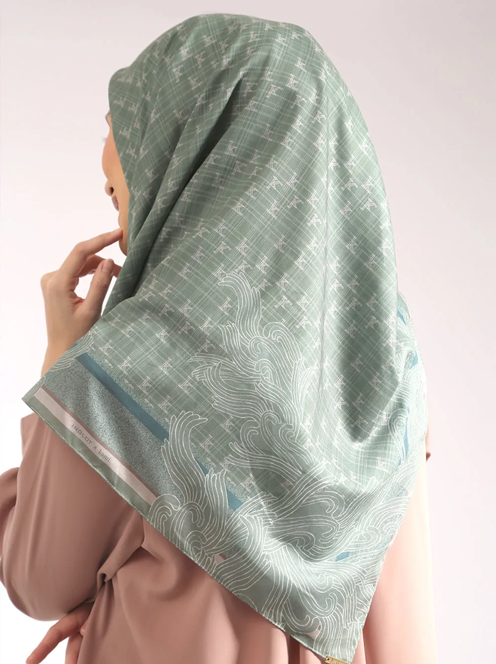 MONOGRAM SCARF OLIVE GREEN