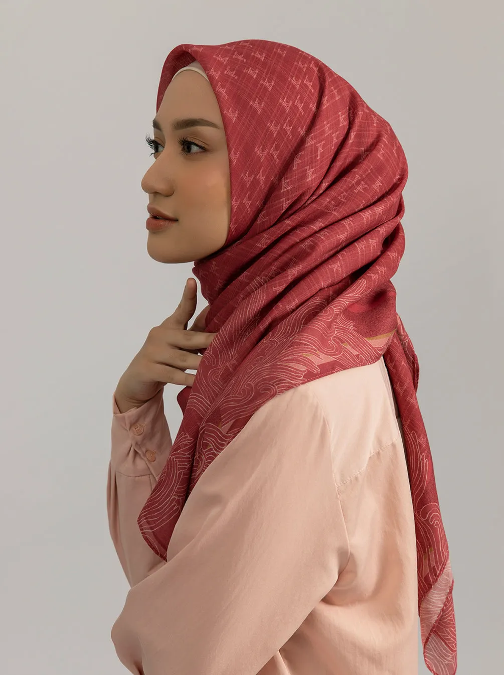 MONOGRAM SCARF RASPBERRY