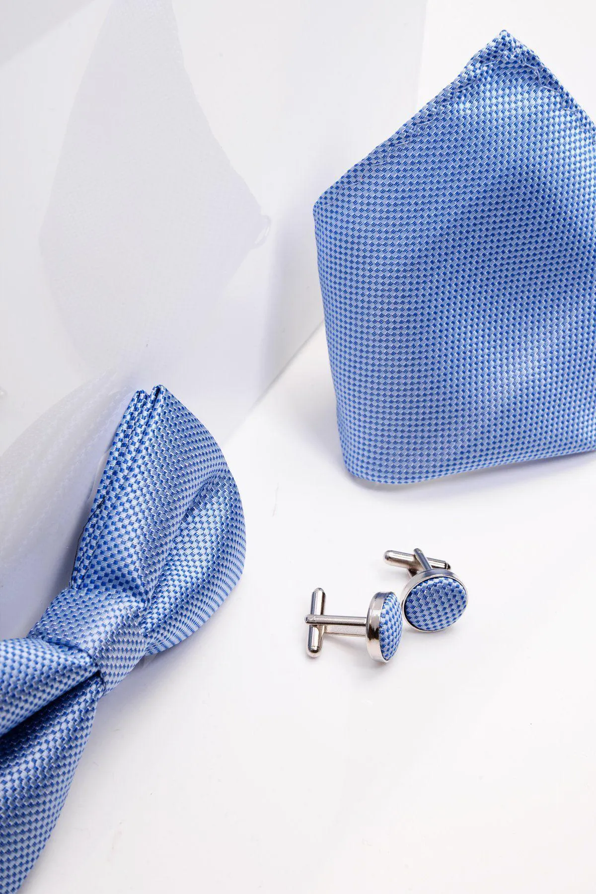 TB17 - Birdseye Print Bow Tie and Pocket Square Set In Blue
